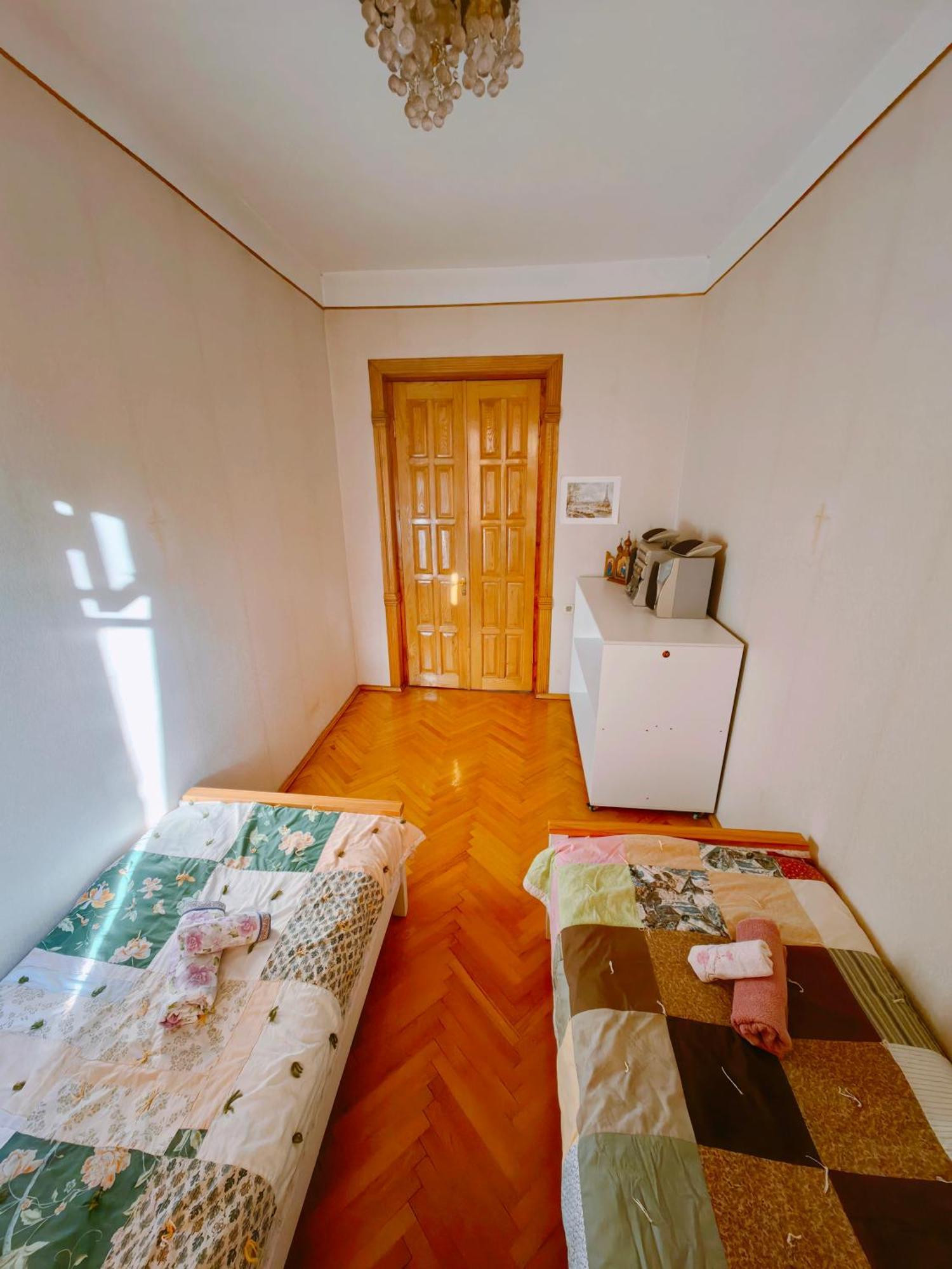 Guest House Metreveli Street 19 Khashuri Екстер'єр фото