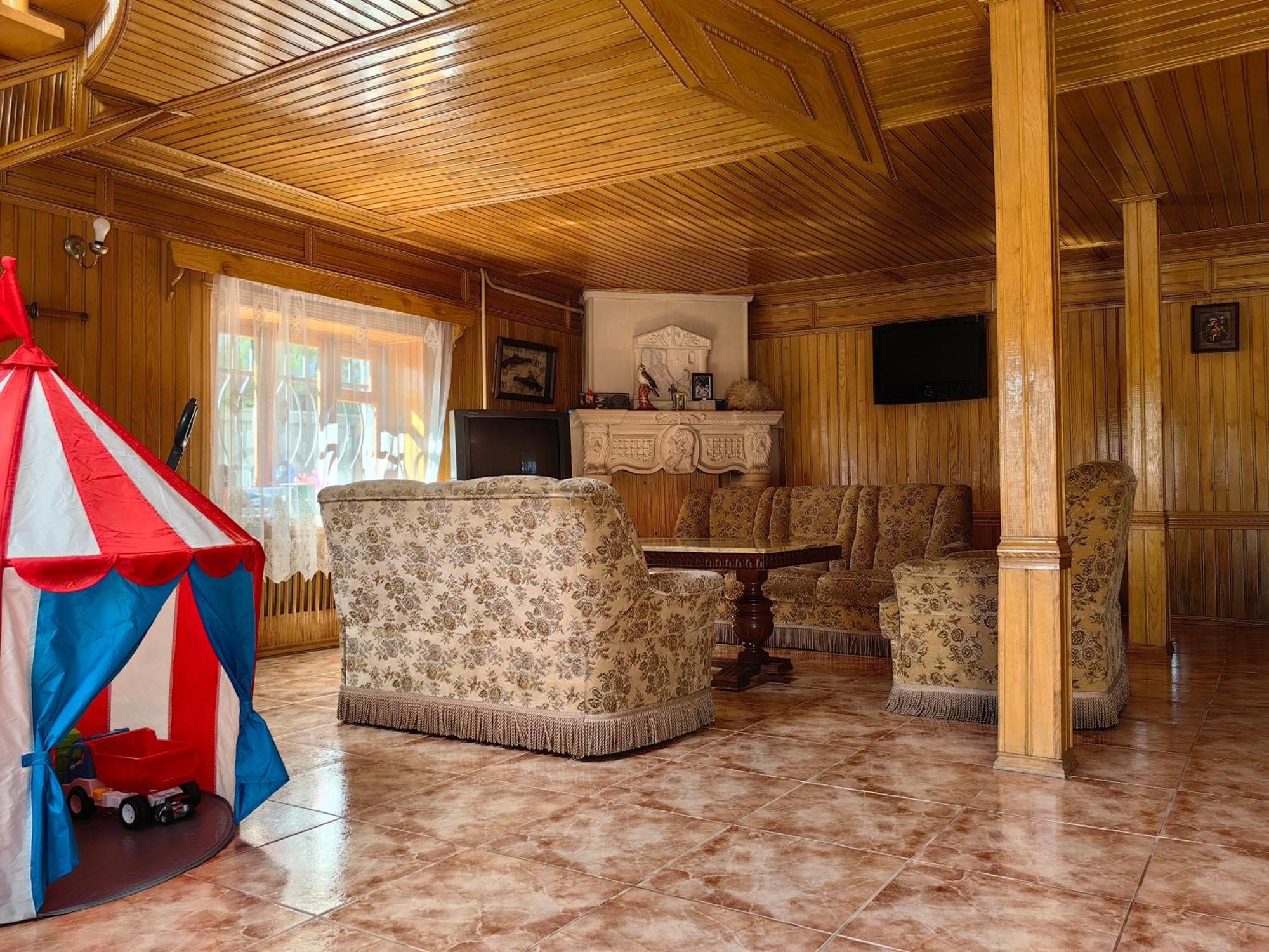 Guest House Metreveli Street 19 Khashuri Екстер'єр фото